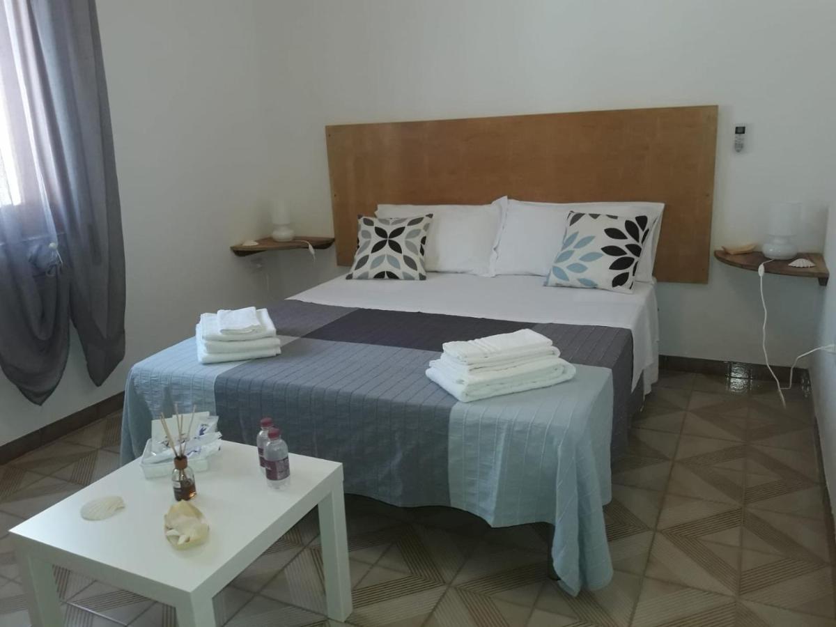 Casa Vacanze Marinella 马扎拉德尔瓦洛 外观 照片