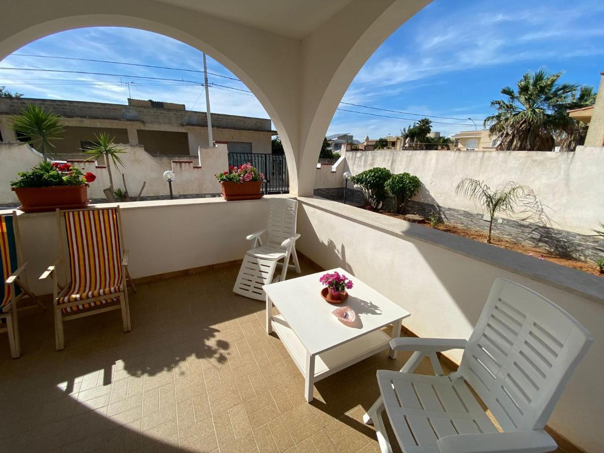 Casa Vacanze Marinella 马扎拉德尔瓦洛 外观 照片