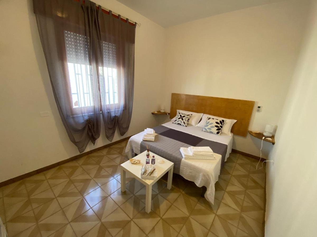 Casa Vacanze Marinella 马扎拉德尔瓦洛 外观 照片
